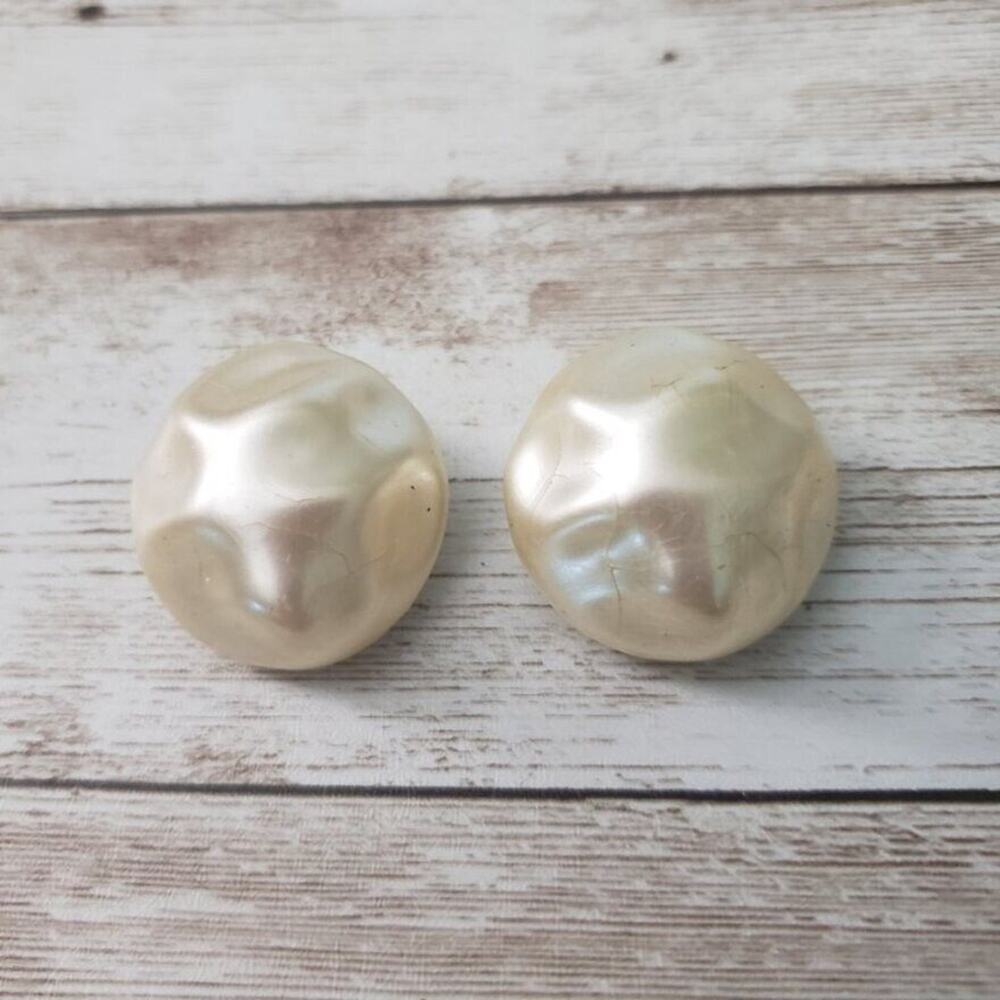 Vintage Clip On Earrings Indented Domed Circle Cream